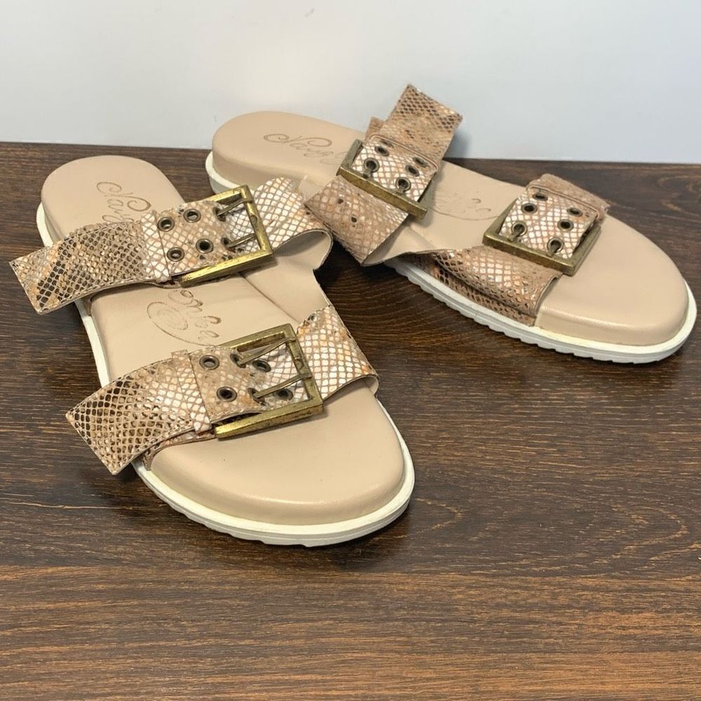 Naughty monkey faux snake leather slide size 8 1/2 ￼
